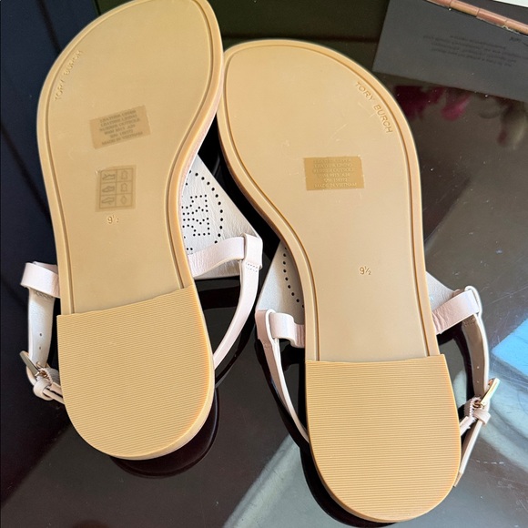 🌟 NWOT Tory Burch Capri Perf Leather Sandals 🌟 Size 9.5 • Nude/Pink - Picture 5 of 6